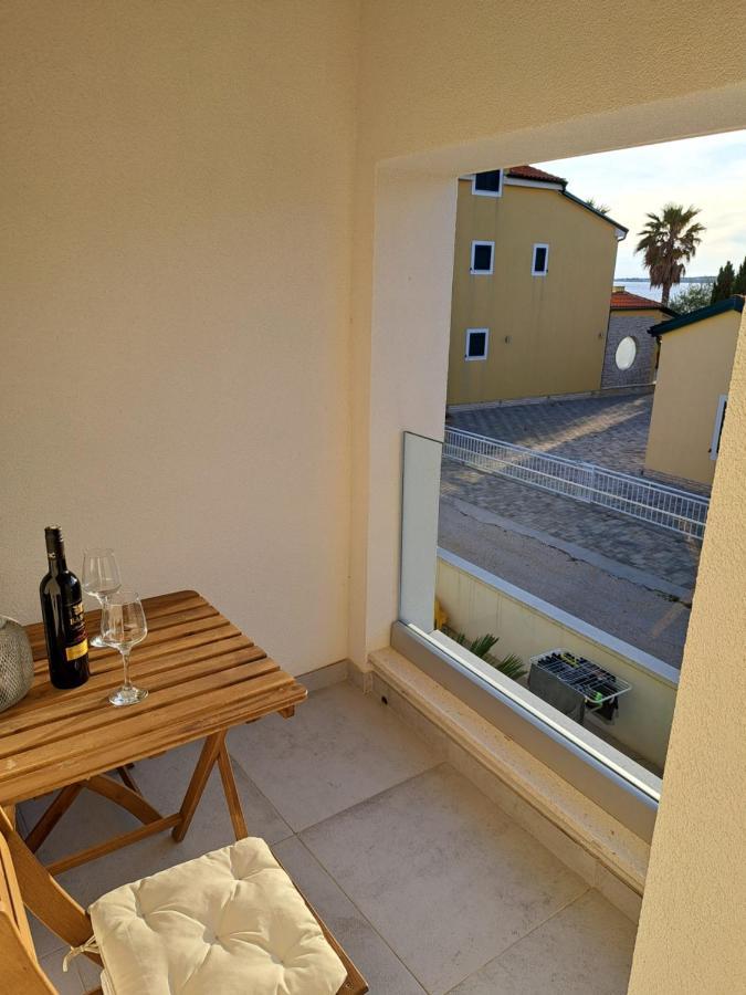 Appartamento Mala Smokva Vir Esterno foto