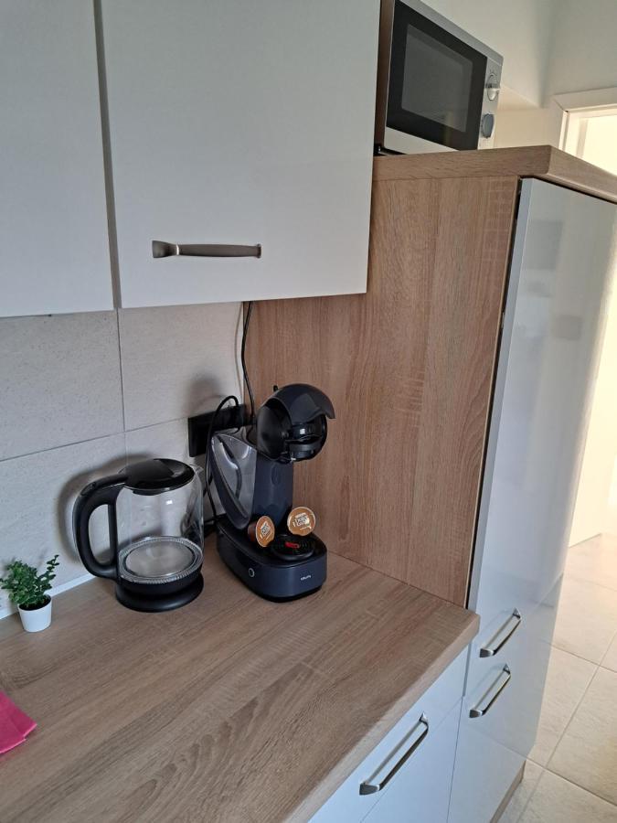 Appartamento Mala Smokva Vir Esterno foto